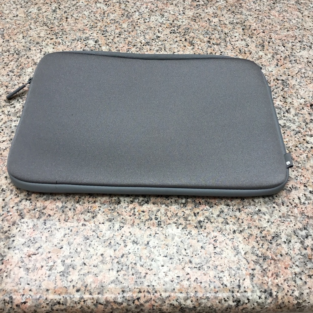 Computer Case - image 2